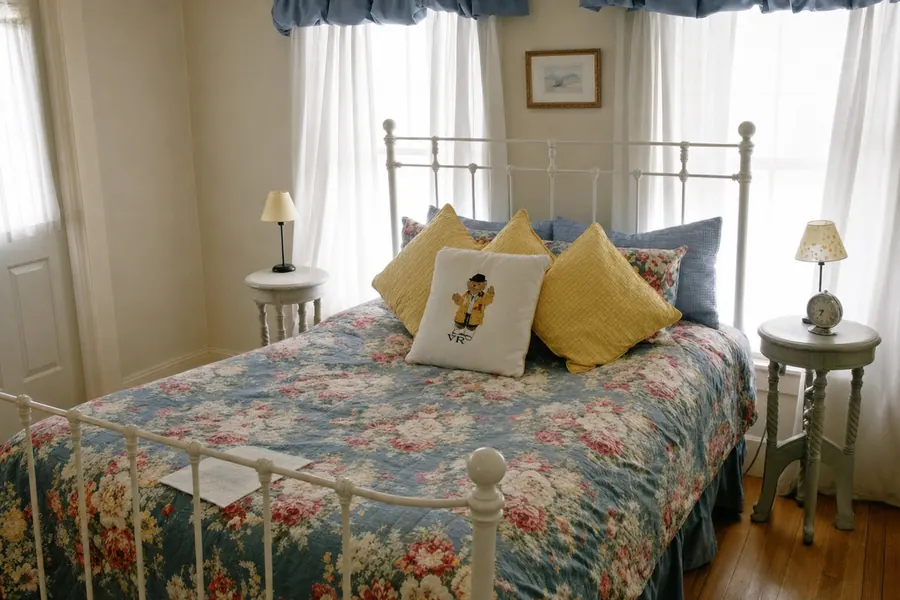The Burgess Suite at Applewood Inn, Freeport, Maine
