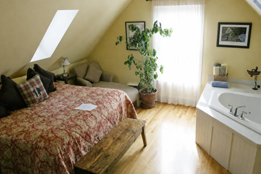 The Aidan Suite at Applewood Inn, Freeport, Maine